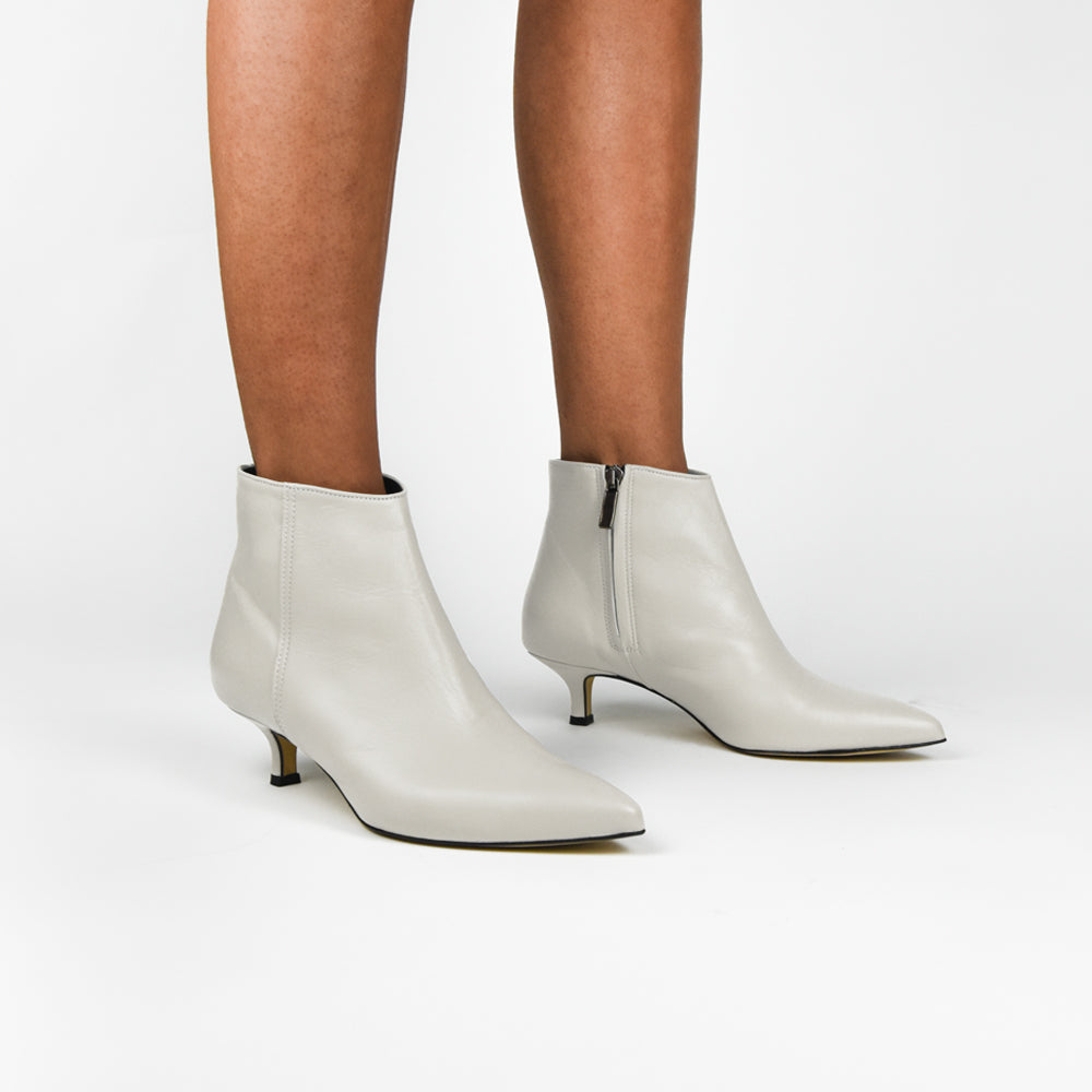 Stivaletto Latte ROGER 2651 - Vista frontale